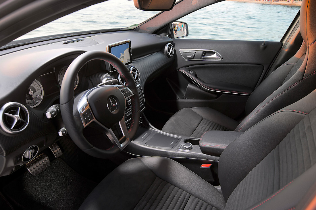 mercedes-benz-a-200-interior