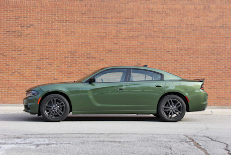 Editorial 2019 dodge charger sxt awd 07 dw