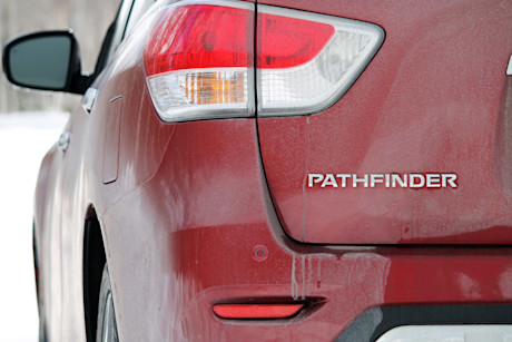 Editorial 2013 nissan pathfinder 03 jp