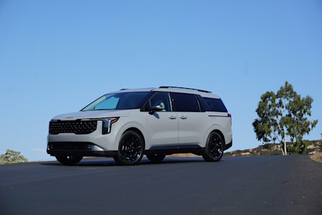 Editorial 2025 kia carnival hybrid fd di 241004 19