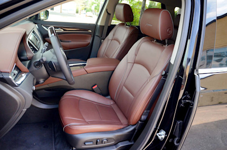 Essai routier : Buick Enclave Avenir 2018 Body Image
