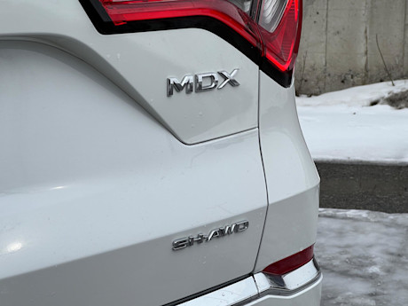 Editorial 2023 acura mdx platinum elite 12 msp