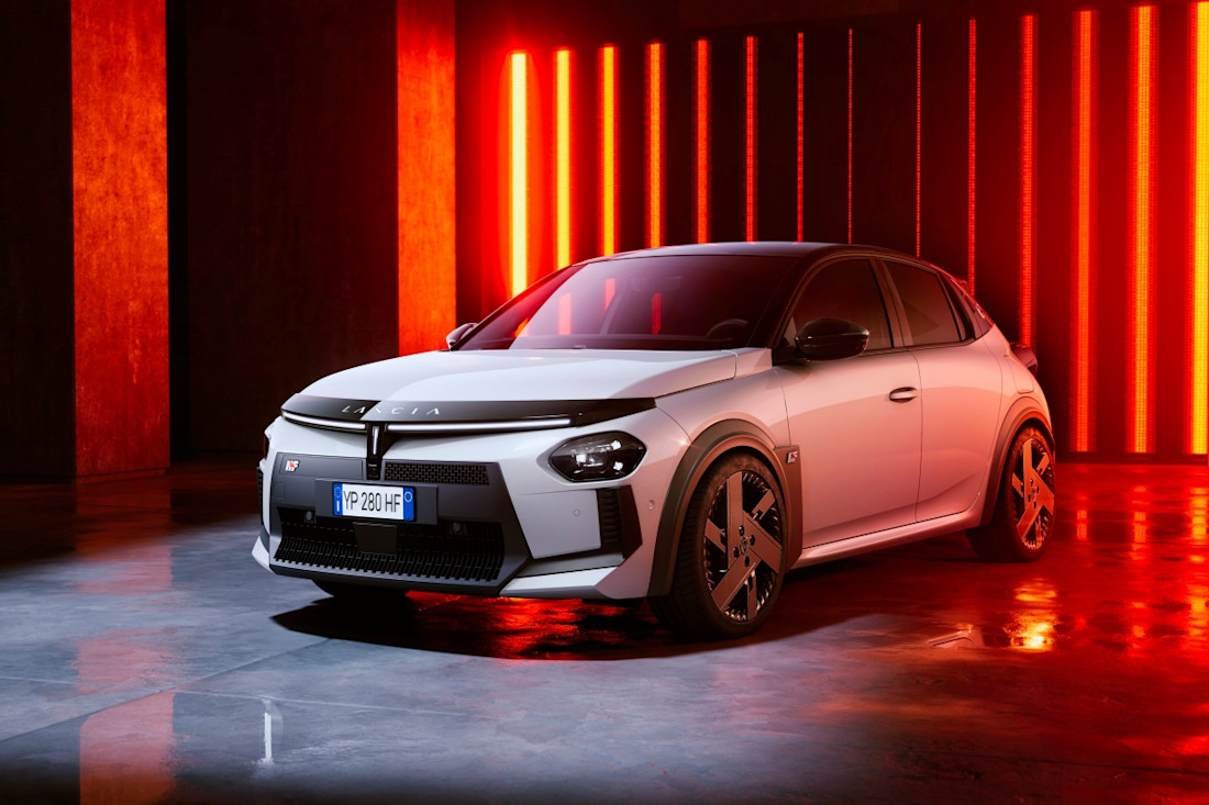 lancia-ypsilon-hf-2026 (2).jpg