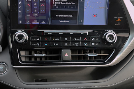 Editorial 2022 toyota highlander limited platinum 32 jm