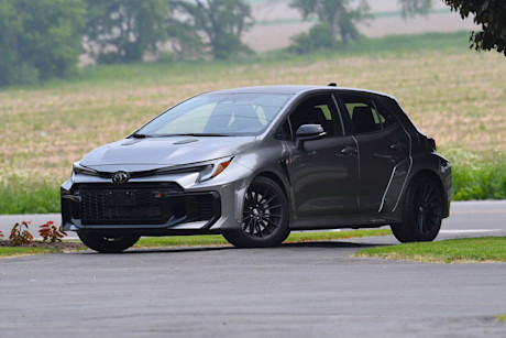 Toyota GR Corolla vs Volkswagen Golf R : match comparatif Image