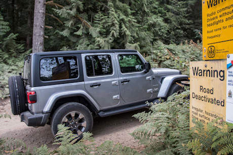 Editorial 2018 jeep wrangler unlimited sahara 12 bm