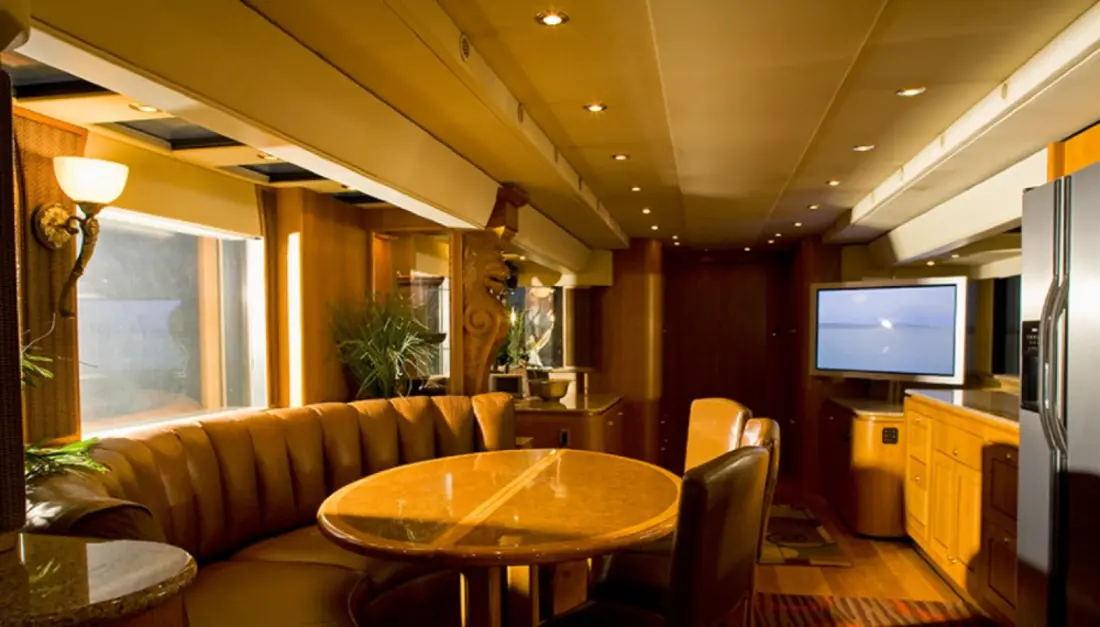 The Heat: mobilhome Will Smith (interieur 1) The Heat: mobilhome Will Smith (interieur 1)