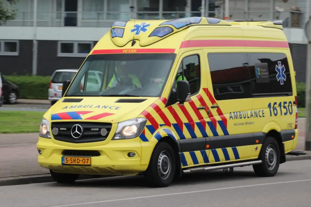 zontomaatje-ambulance-3676918-1920-3223c9