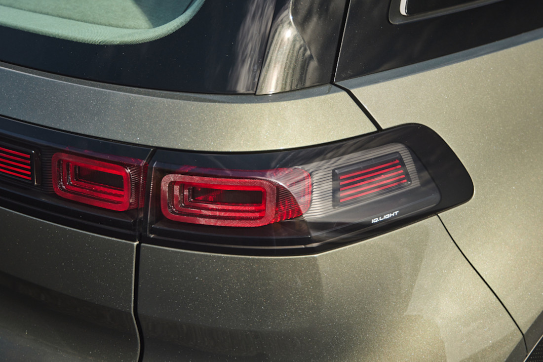 Faro trasero del Volkswagen ID.Cross Concept.jpg