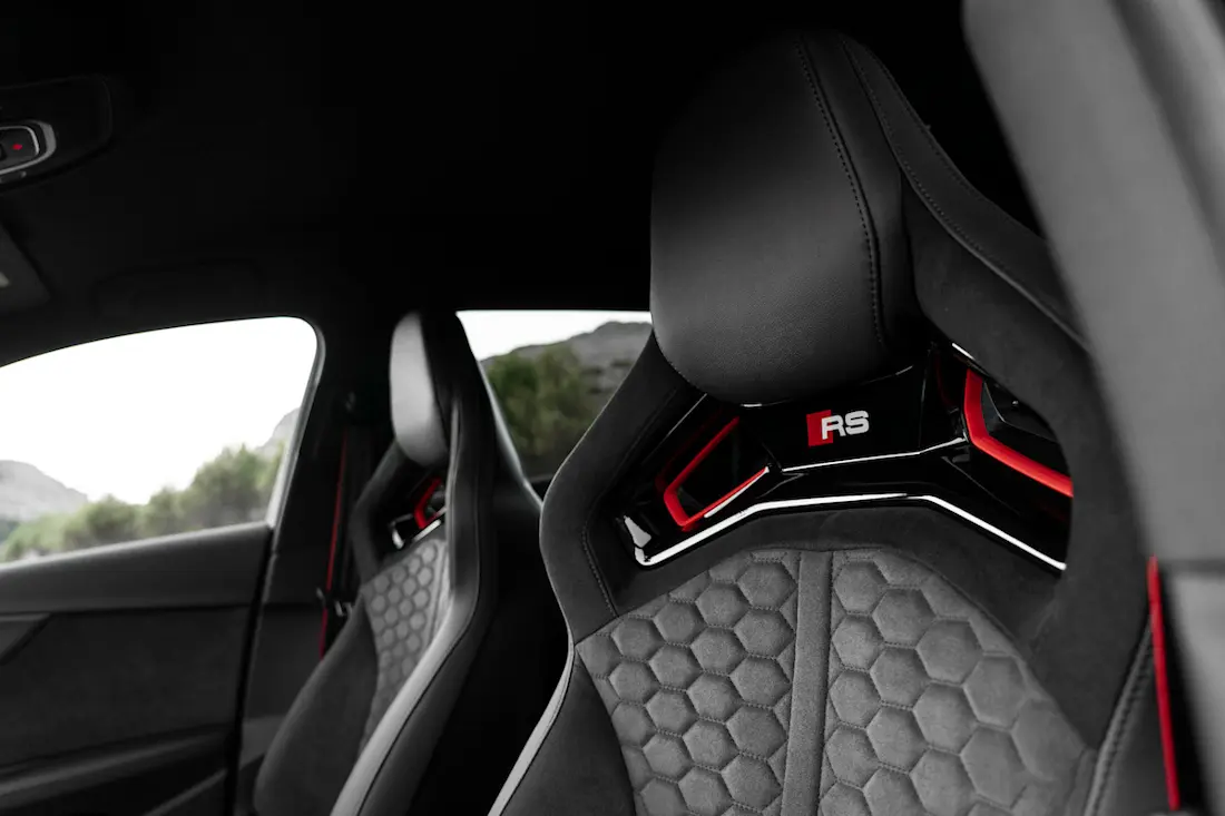Audi RS 4 Competition Plus (2023) interior