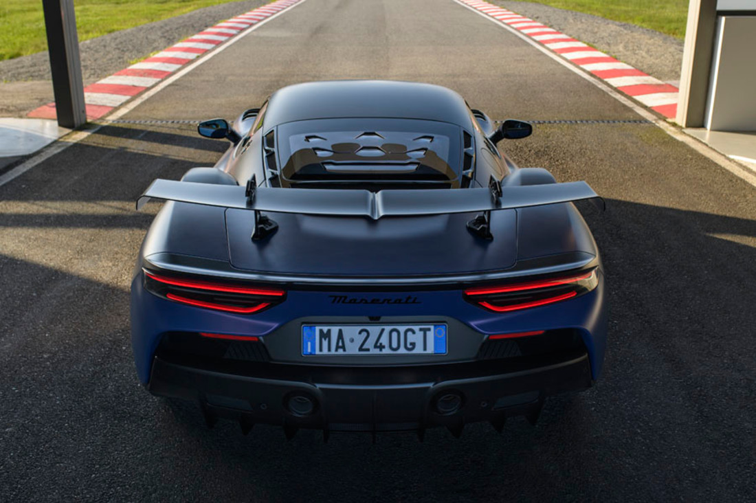 Maserati GT2 Stradale (7).jpg