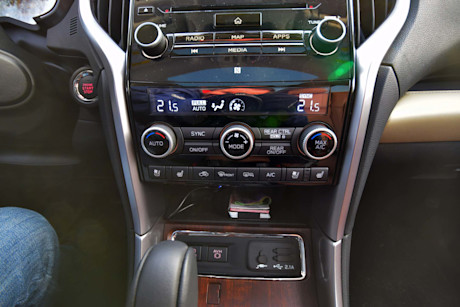 Editorial 2019 subaru ascent premier 25 jp