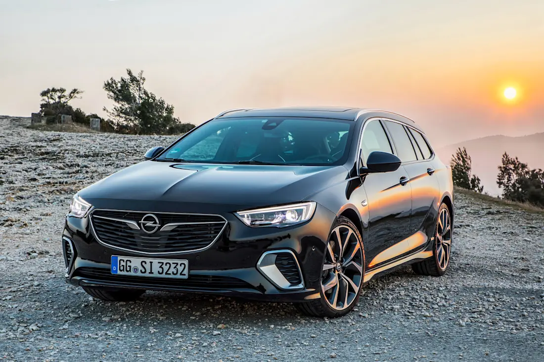 opel insignia gsi sports tourer 8