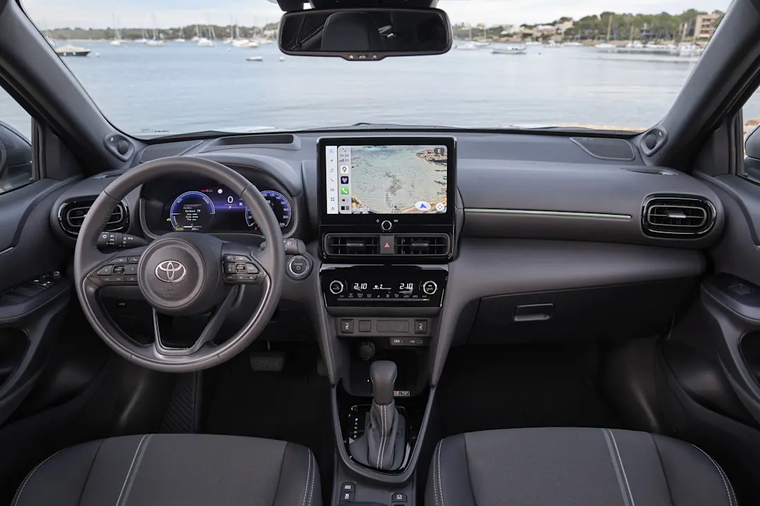 waarom-de-toyota-yaris-cross-plotseling-1900-euro-goedkoper-is-geworden-2024-05