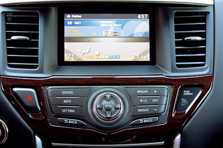 Editorial 2013 nissan pathfinder ts 09 7848