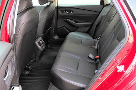 Editorial 2023 honda accord hybrid touring td 230929 17 jm