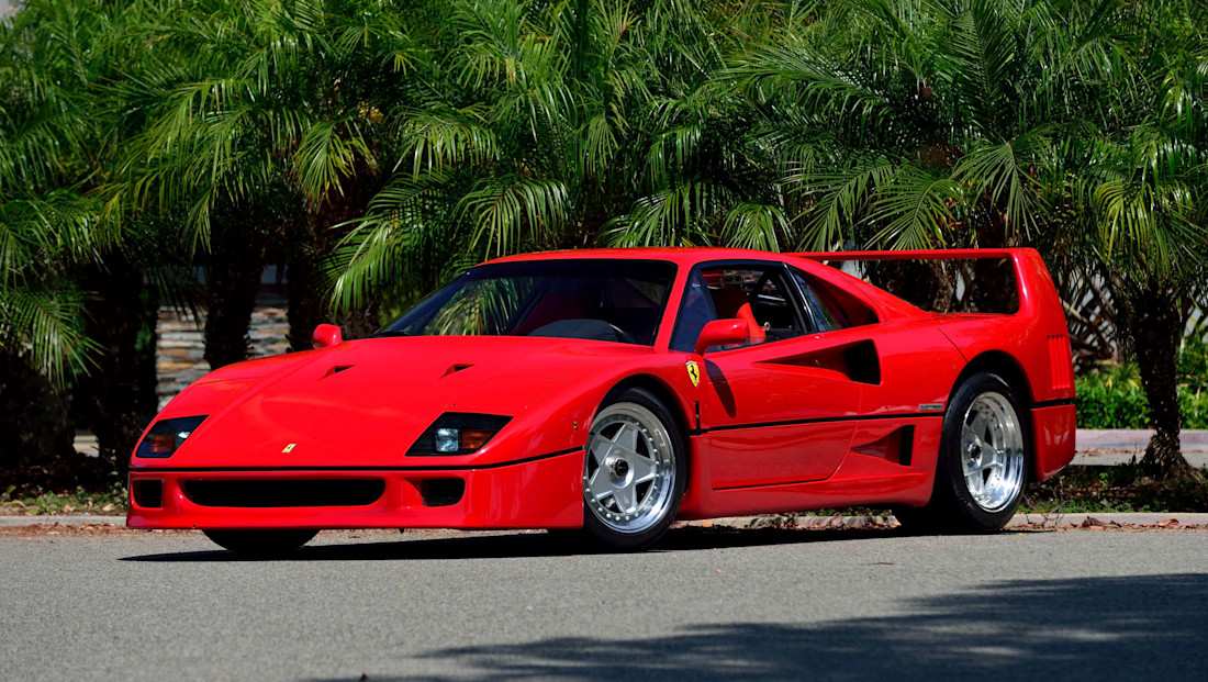 Lewis Hamilton in Rosso: l’inizio di una nuova era con la Scuderia Ferrari