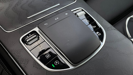 Editorial 2021 mercedes benz glc 300 4matic 26 ct