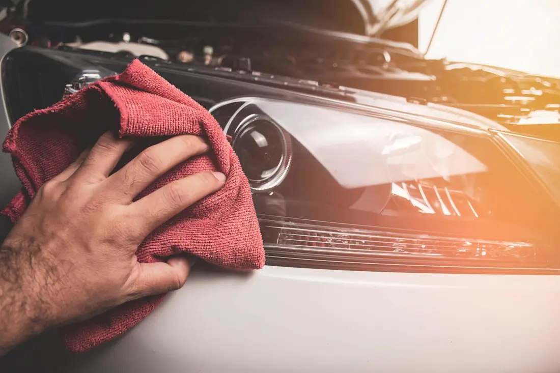 clraning polishing headlights
