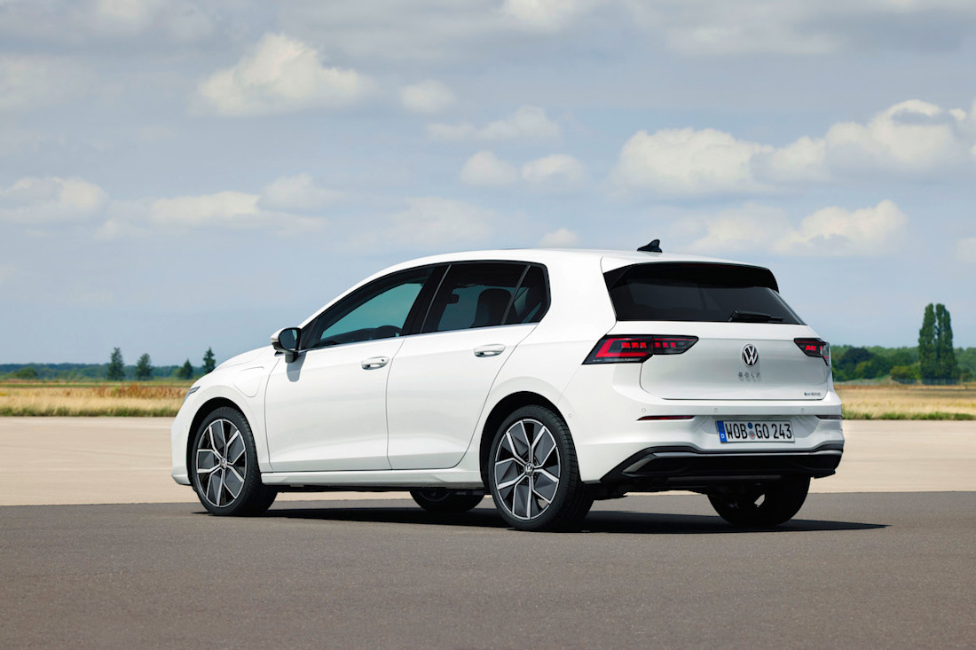 Volkswagen-Golf-facelift-2024_06.jpg
