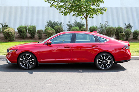 Editorial 2023 honda accord hybrid touring td 230929 06 jm