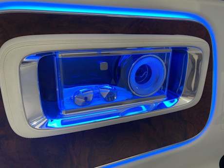 5 Cool Things You Need to Know About the Mercedes Vision V Concept Image