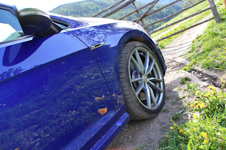 Editorial 2016 volkswagen golf r variant jy 31