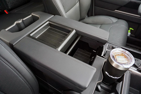 Editorial 2022 toyota tundra double cab limited 25 di