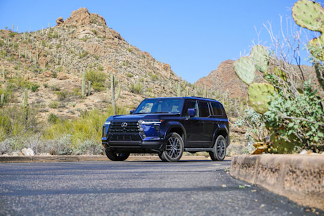 Editorial 2024 lexus gx 550 fd 240201 08 di