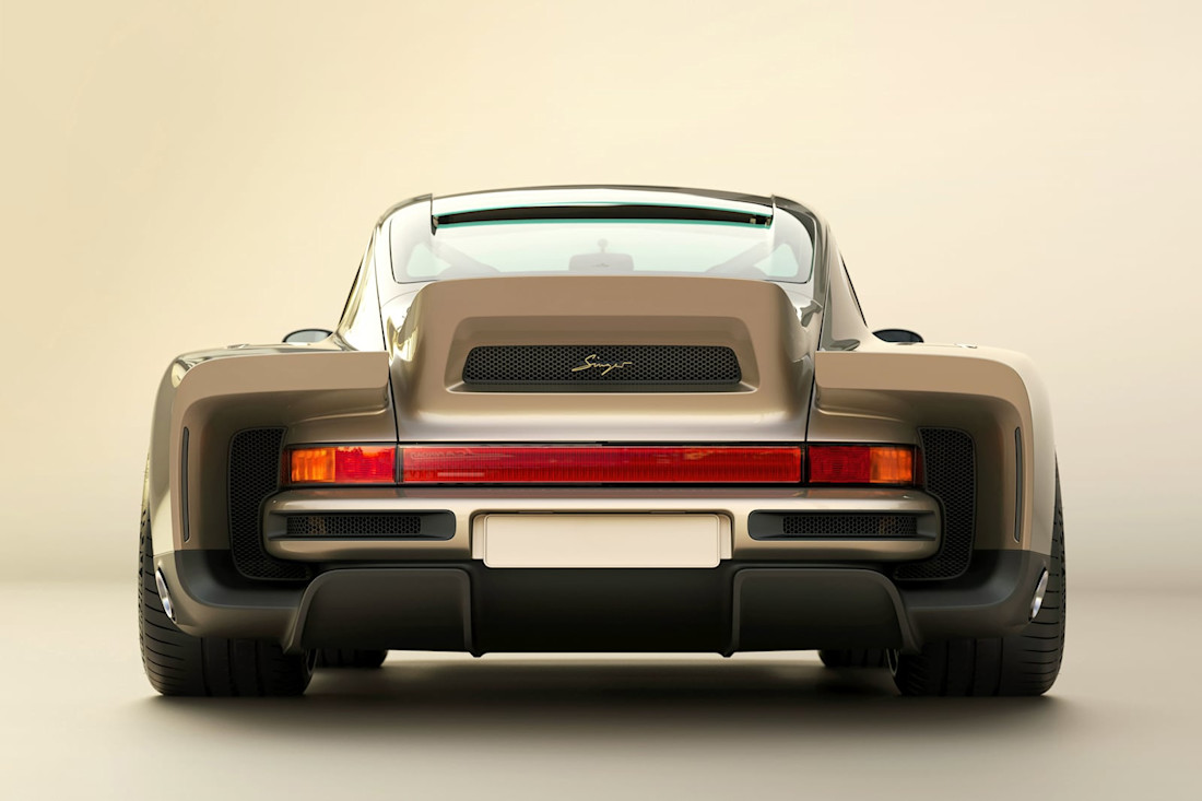 Porsche-911-Reimagined-by-Singer-DLS Turbo-autoscout24 (15).jpg