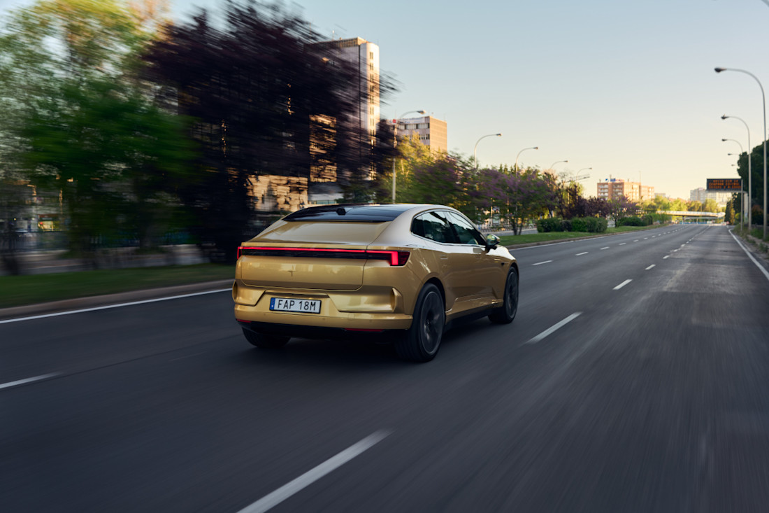 polestar-4-2024 (3).jpg