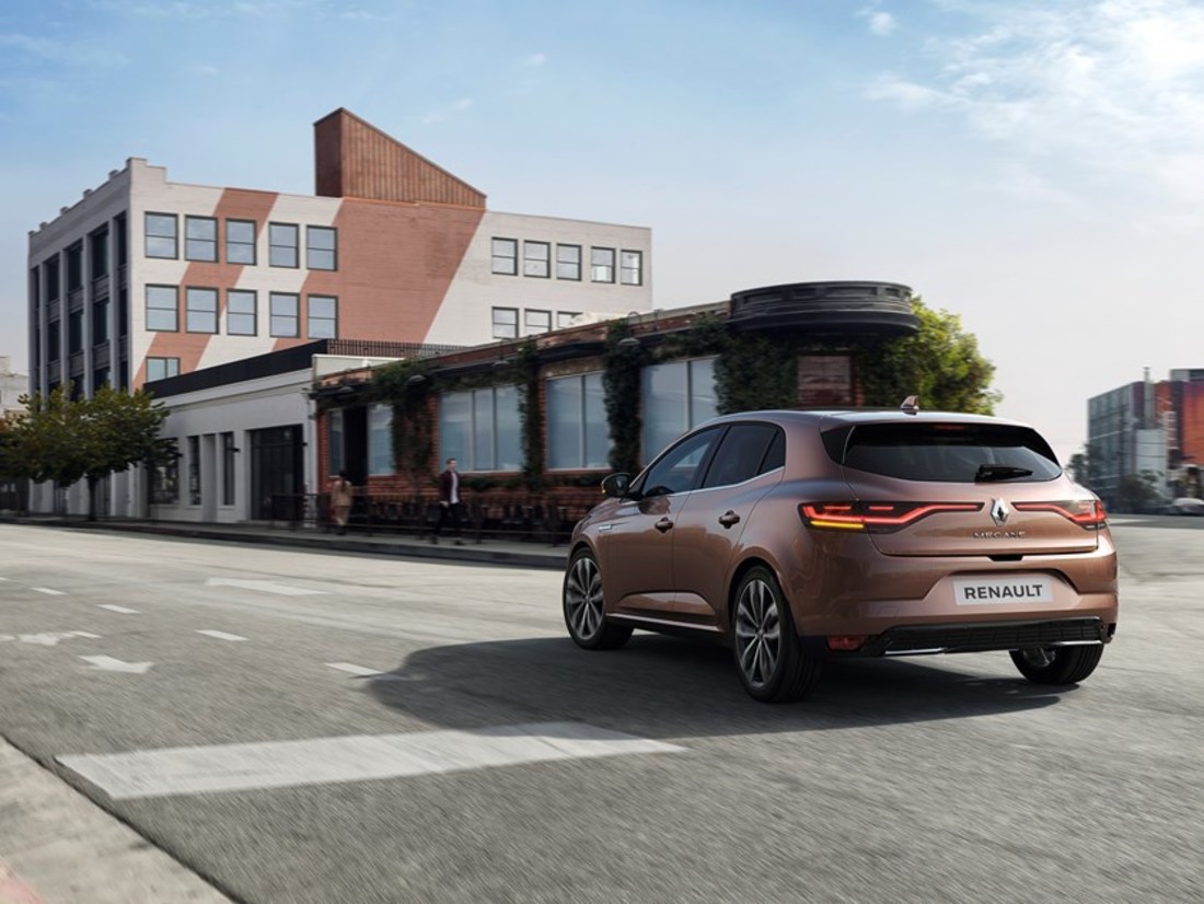 21238505_2020_-_Nouvelle_Renault_MEGANE.jpg