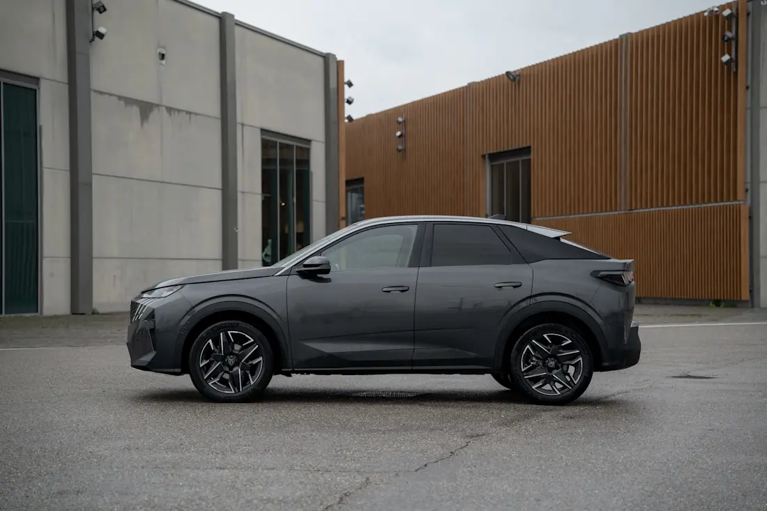 Peugeot-3008-hybrid-02 Peugeot-3008-hybrid-02