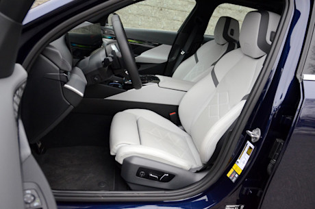 BMW i5 M60 xDrive 2024 : essai routier Body Image
