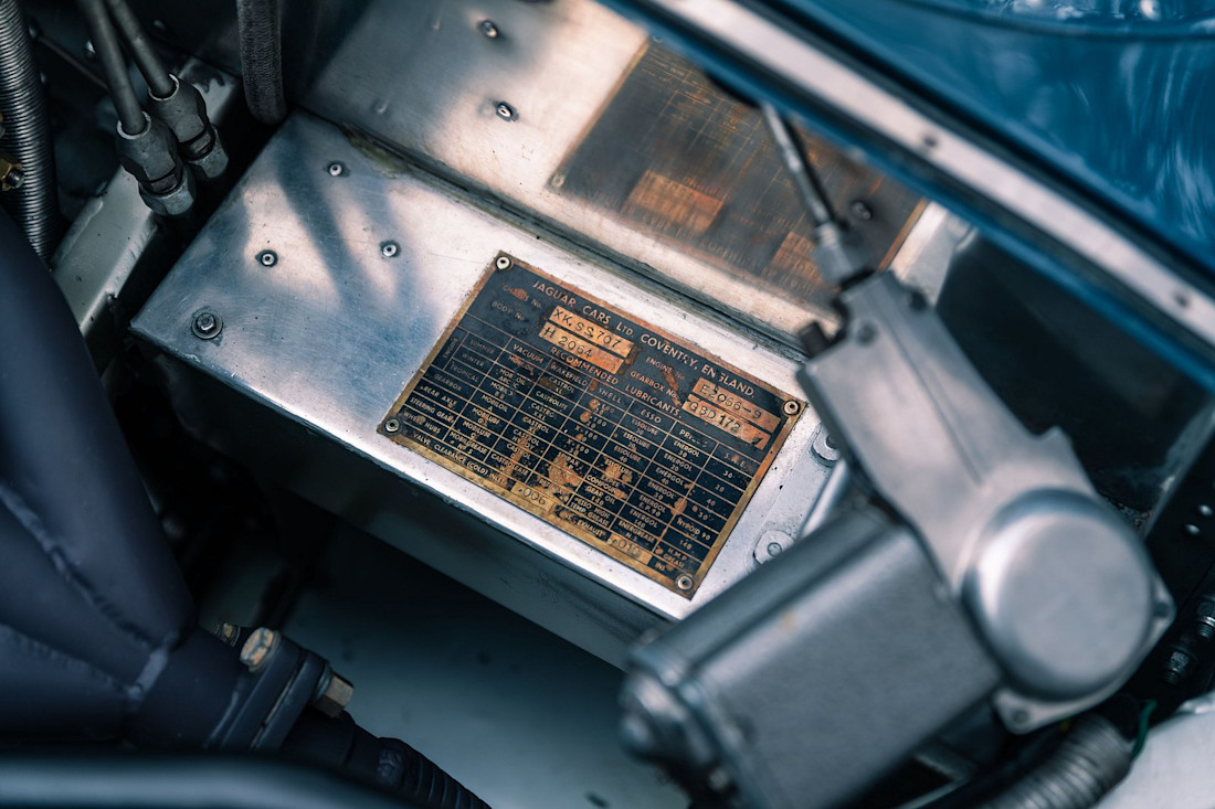 Jaguar-XKSS (11).jpg