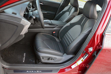 Essai routier : Toyota Avalon 2019 Body Image