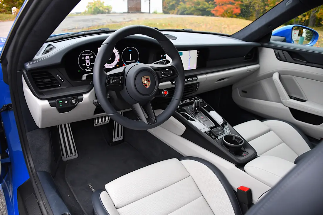 2027 Porsche 911 GTS T Hybrid - FD - DR - 261014 - 36