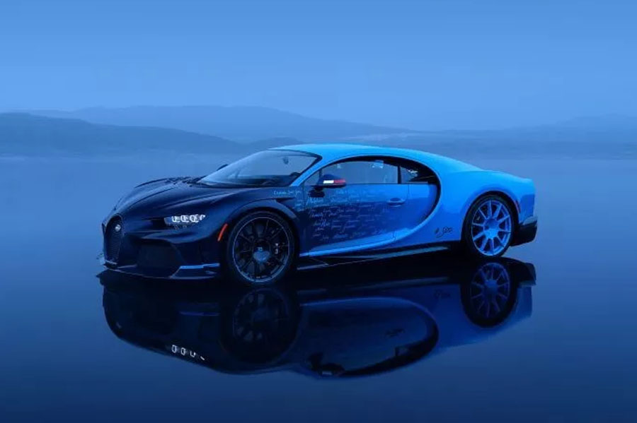 Bugatti Chiron LUltime 01.jpg