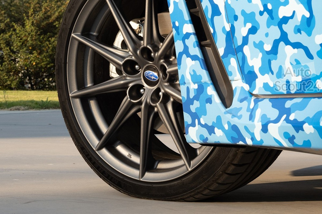 2022-subaru-brz-teaser (2).jpg