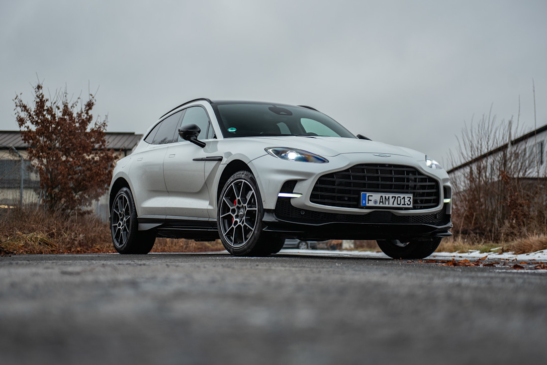 Test Aston Martin DBX 707 (2025): Großes Auto, kleine Schwächen