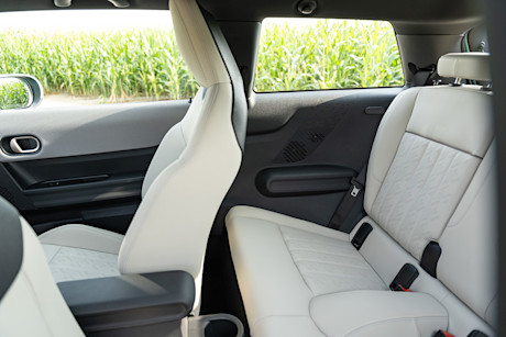 Editorial 2025 mini cooper s 3 door td jw 240903 26