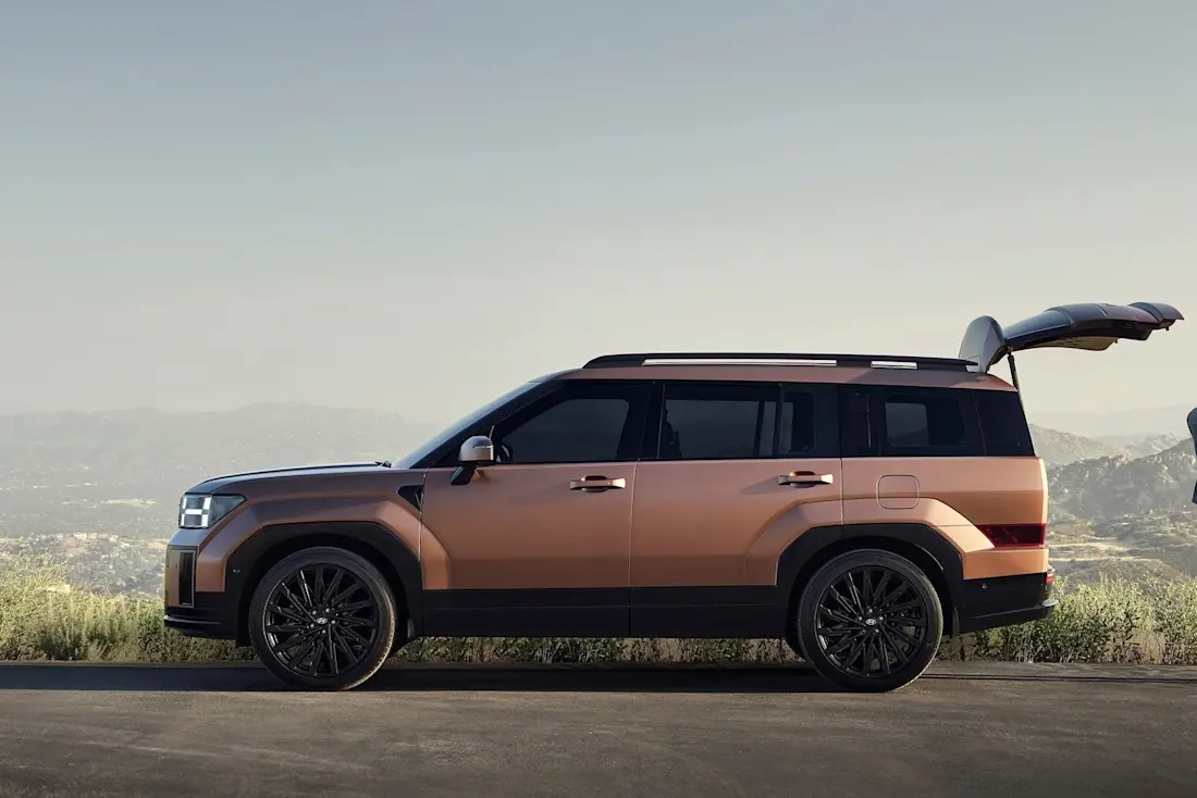 Hyundai-Santa-Fe-2024-Klappe