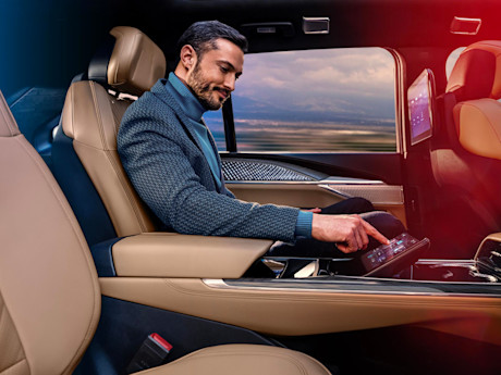 Editorial 2025 cadillac escalade iq p 230809 27 cadillac
