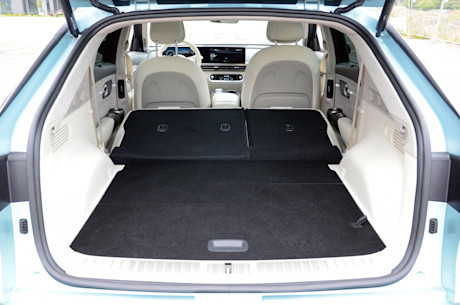 Genesis GV60 Performance 2023 : essai routier Image