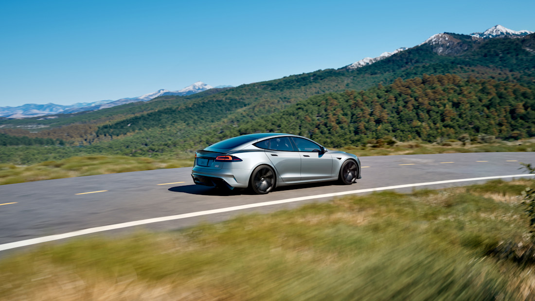 dit-16-jaar-oude-model-van-tesla-krijgt-weer-een-facelift-2025-09.jpg
