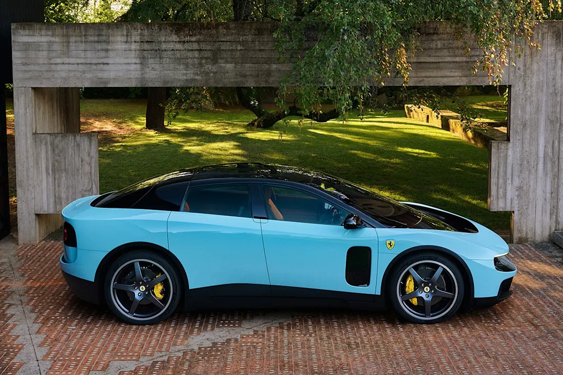 BEBE20260528 Ferrari Luce 01
