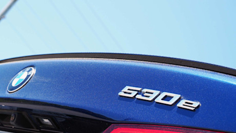 Editorial 2019 bmw 530e m performance 14 jp