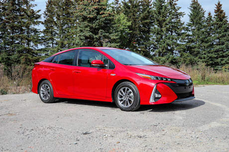 Editorial 2022 toyota prius prime upgrade 05 jm
