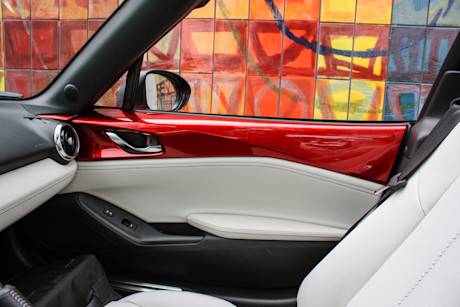 Mazda MX-5 RF GT 2021 : essai routier Body Image