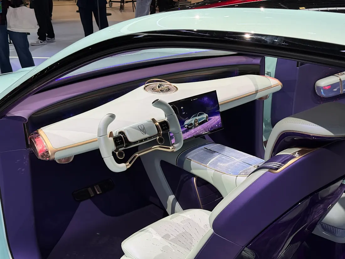 Hongqi interior
